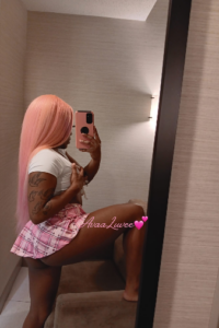 Avaa Luvee Pink Hair